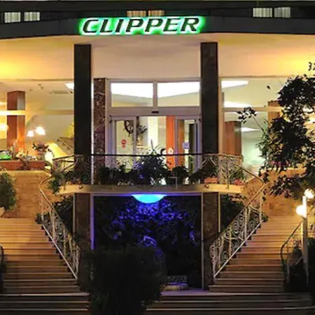Clipper 4*