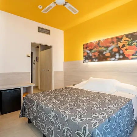 Clipper Hotel
